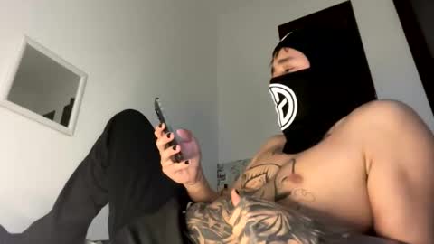 colombianboy20cm online show from 5, 3, 2026