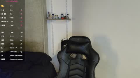 colombianmuscle8 online show from 4, 4, 2026