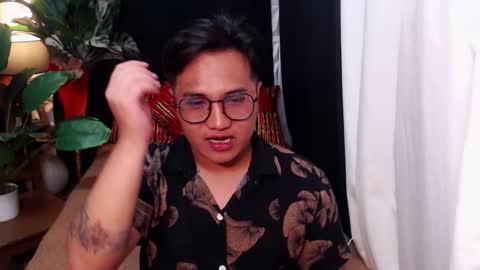 Sunny online show from 1, 1, 2025