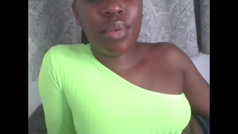 Snapshot of comicalcara chatting on 27, 2, 2025 Cara online show from 27, 2, 2025