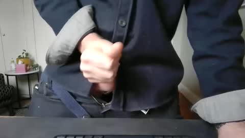 Snapshot of commedesbears chatting on 11, 4, 2026 Comme online show from 11, 4, 2026