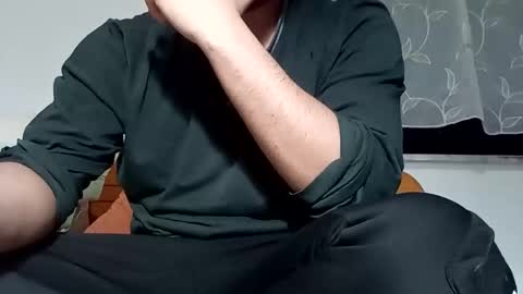 comobailamioso online show from 1, 3, 2026