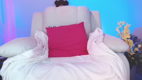 Snapshot of concubine_princess chatting on 10, 12, 2024 Ariane... online show from 10, 12, 2024