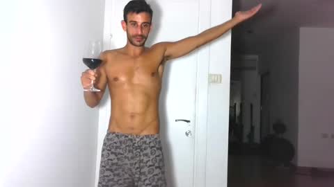 confetti3571037 online show from 17, 12, 2024