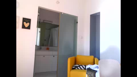 confetti3571037 online show from 18, 12, 2024