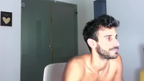 confetti3571037 online show from 30, 12, 2024