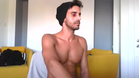 confetti3571037 online show from 25, 1, 2025