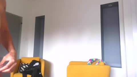 confetti3571037 online show from 10, 2, 2025