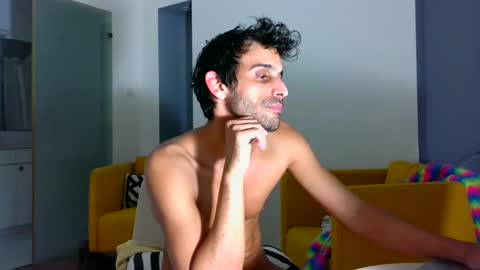 confetti3571037 online show from 24, 2, 2025