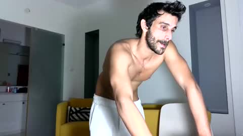 confetti3571037 online show from 12, 3, 2025