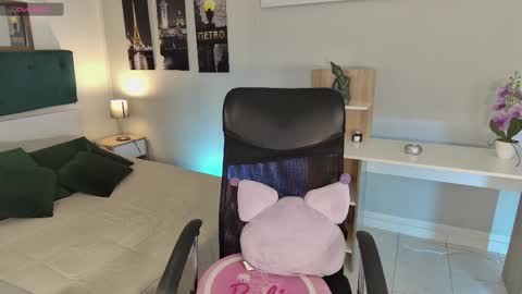 Snapshot of connie_haze chatting on 11, 2, 2025 Connie online show from 11, 2, 2025