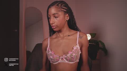 Snapshot of connie_west0 chatting on 13, 12, 2024   independent model online show from 13, 12, 2024