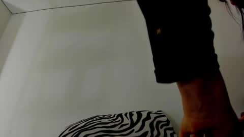 Snapshot of connyhot69 chatting on 15, 11, 2025 CONNY online show from 15, 11, 2025