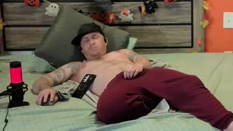 Snapshot of conversationalistx chatting on 25, 10, 2025 only fans and more online show from 25, 10, 2025