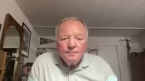 Snapshot of cookoosnest chatting on 18, 10, 2025 cookoosnest online show from 18, 10, 2025