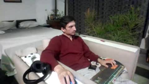 Cool2Buddies online show from 8, 3, 2026