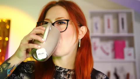 Snapshot of coolteacher chatting on 16, 1, 2025 Ginger The Cringer online show from 16, 1, 2025