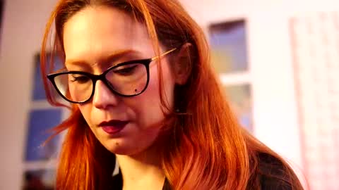 Snapshot of coolteacher chatting on 15, 9, 2025 Ginger The Cringer online show from 15, 9, 2025