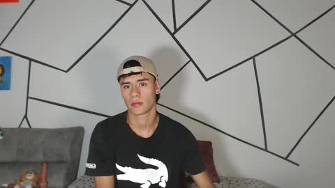 Snapshot of cooper_shiro chatting on 16, 12, 2025 shiro online show from 16, 12, 2025