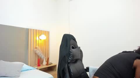 C O R A  L online show from 5, 11, 2025