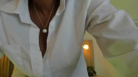 C O R A  L online show from 25, 11, 2025