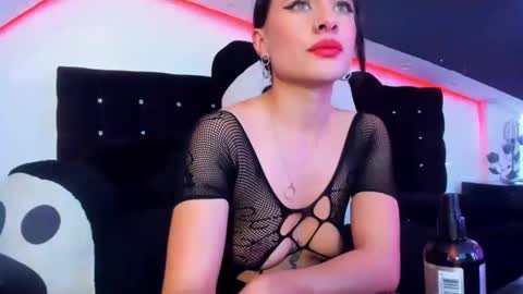 Coral  online show from 13, 1, 2025