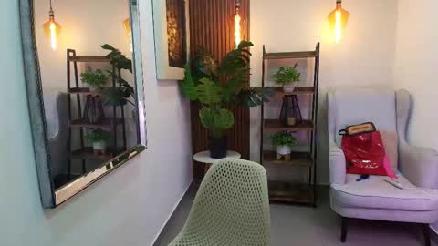 Coral online show from 6, 10, 2025