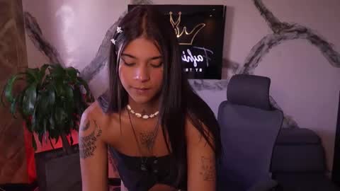 Coral online show from 3, 12, 2025