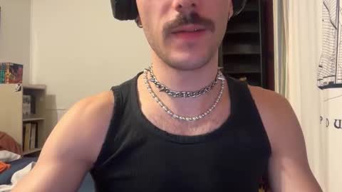 Snapshot of corb927 chatting on 15, 12, 2025 French doggy online show from 15, 12, 2025