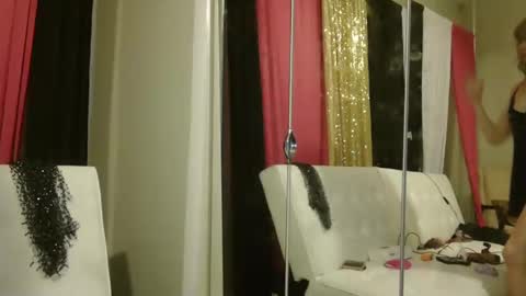 Snapshot of corinnebijou chatting on 9, 2, 2025 CorinneBijou online show from 9, 2, 2025