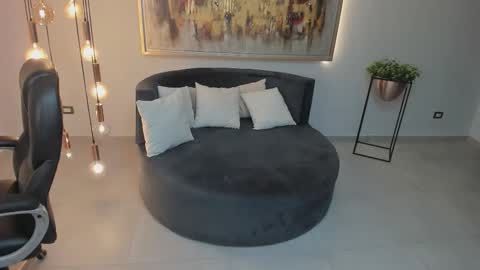 Corinne Russo online show from 29, 9, 2025