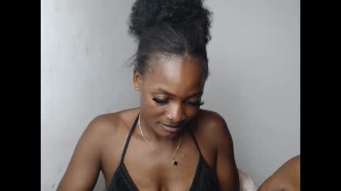 Snapshot of cornxslut chatting on 11, 11, 2025 cornxslut online show from 11, 11, 2025