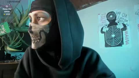 Snapshot of cos_operator chatting on 28, 9, 2025 cos_operator online show from 28, 9, 2025