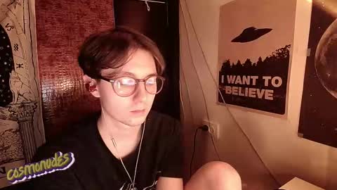 Snapshot of cosmonudes chatting on 17, 11, 2025 Barry online show from 17, 11, 2025