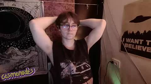 Snapshot of cosmonudes chatting on 30, 11, 2025 Barry online show from 30, 11, 2025