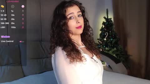 Snapshot of cosmos_baby chatting on 11, 1, 2025 Luna online show from 11, 1, 2025