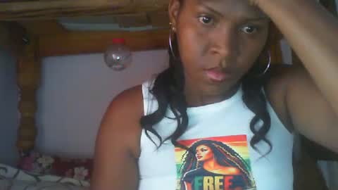 Snapshot of couleur_vanille chatting on 28, 12, 2024 couleur_vanille online show from 28, 12, 2024