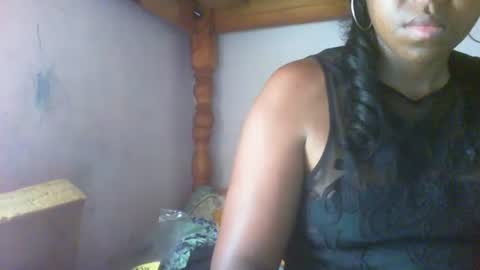 Snapshot of couleur_vanille chatting on 30, 1, 2025 couleur_vanille online show from 30, 1, 2025