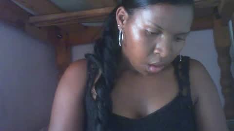 Snapshot of couleur_vanille chatting on 20, 2, 2025 couleur_vanille online show from 20, 2, 2025