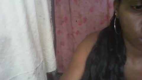 Snapshot of couleur_vanille chatting on 27, 2, 2025 couleur_vanille online show from 27, 2, 2025