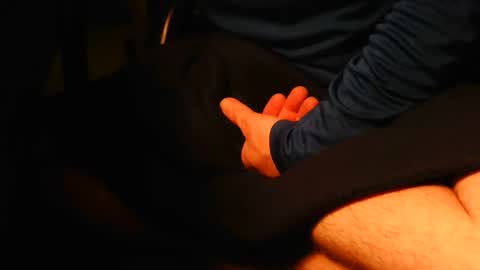 Snapshot of couple4bdsm20 chatting on 24, 5, 2026 couple4bdsm20 online show from 24, 5, 2026