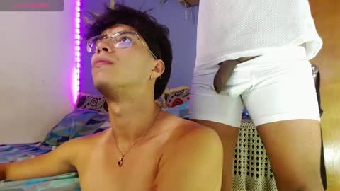 Snapshot of couple_hotfd chatting on 10, 10, 2025 Couple hotFD online show from 10, 10, 2025