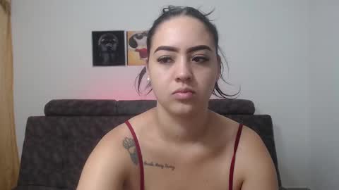  ALEJANDRO Y EMILY  online show from 28, 2, 2025