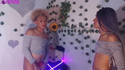 Snapshot of couple_sweet1016 chatting on 3, 3, 2025 ALEXA KIM online show from 3, 3, 2025