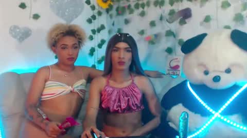 Snapshot of couple_sweet1016 chatting on 10, 3, 2025 ALEXA KIM online show from 10, 3, 2025