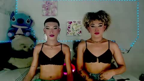 Snapshot of couple_sweet1016 chatting on 3, 10, 2025 ALEXA KIM online show from 3, 10, 2025