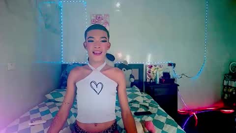 Snapshot of couple_sweet1016 chatting on 30, 10, 2025 ALEXA KIM online show from 30, 10, 2025