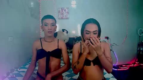 Snapshot of couple_sweet1016 chatting on 8, 11, 2025 ALEXA KIM online show from 8, 11, 2025