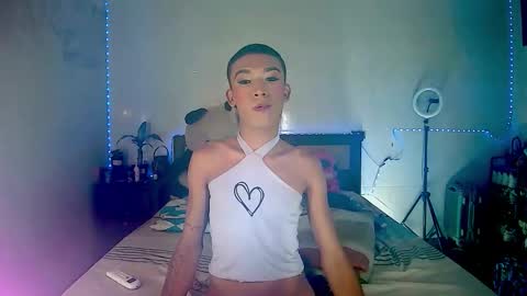 Snapshot of couple_sweet1016 chatting on 3, 12, 2025 ALEXA KIM online show from 3, 12, 2025