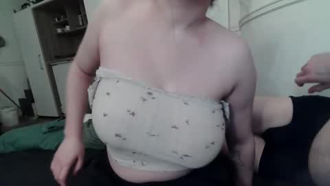 Snapshot of coupleforyou23 chatting on 7, 12, 2024 coupleforyou23 online show from 7, 12, 2024